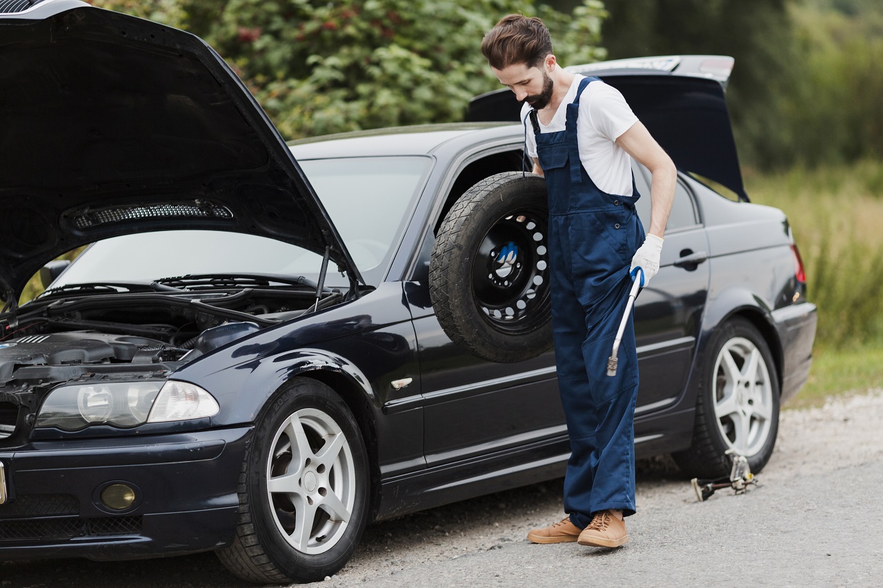 Read more about the article Things You Should Always Have In Your Car