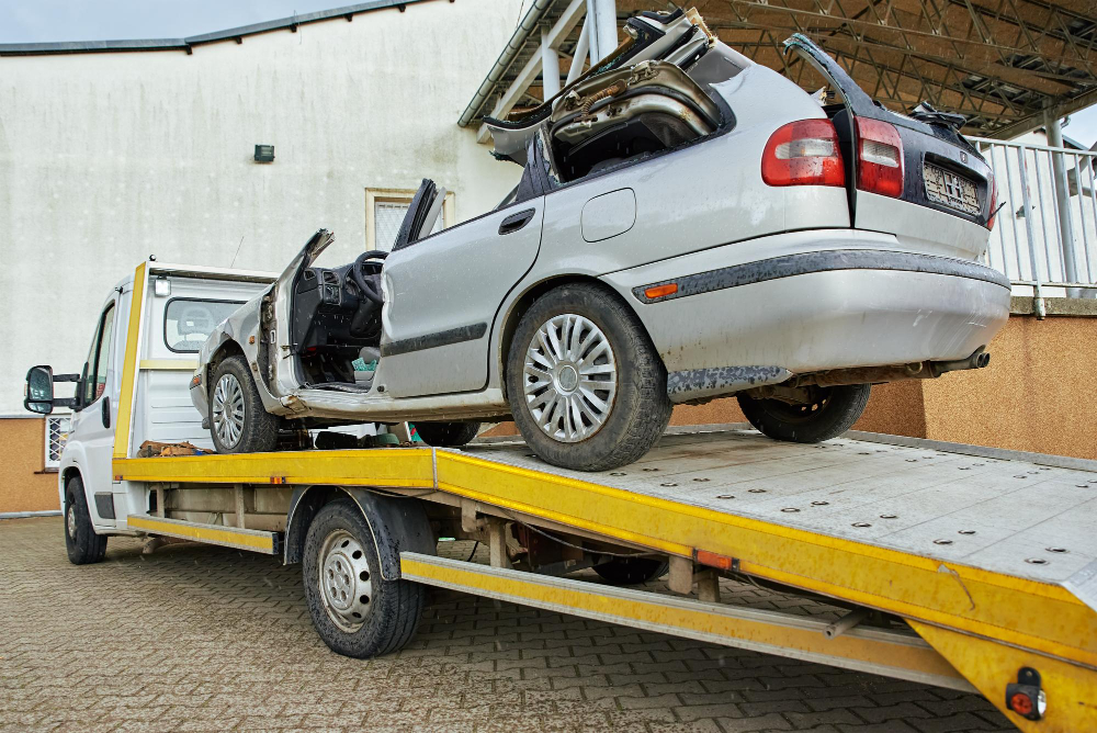 The Different Types of Flatbed Tow Trucks: Rollback vs. Slide Bed - Timber  Towing And Recovery Minneapolis MN