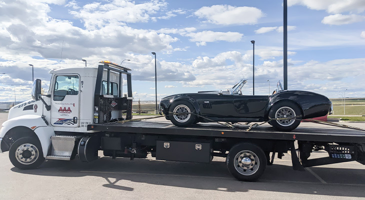 You are currently viewing The Ultimate Guide to Hassle-Free Flatbed Towing