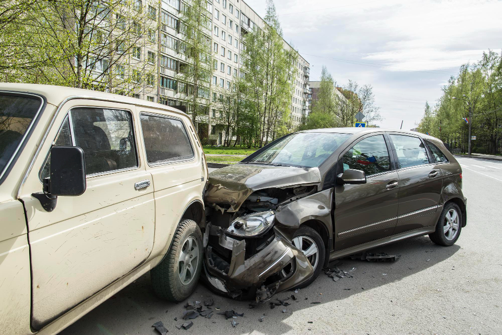 You are currently viewing Understanding Car Collisions: Types, Causes, and Prevention Techniques