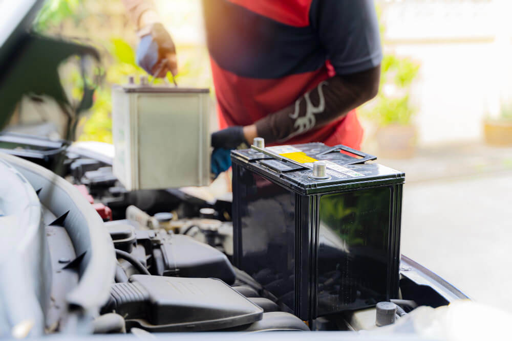 Read more about the article DIY Battery Terminal Cleaning: Minneapolis Winter Corrosion Guide