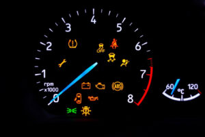 Read more about the article Understanding Vehicle Warning Lights: What They Mean and When to Seek Help
